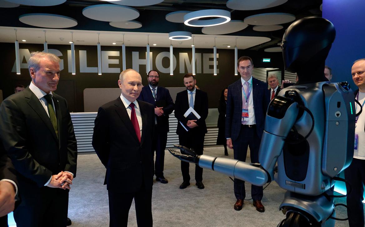 Путин фразой «по лбу как даст» предостерег Грефа от тестов над роботами
