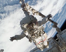Астронавты Endeavour успешно завершили выход в открытый космос