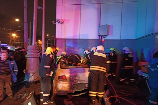 МЧС показало фото с места аварии с погибшими у станции МЦК