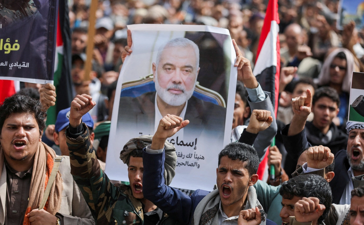 Khaled Abdullah / Reuters