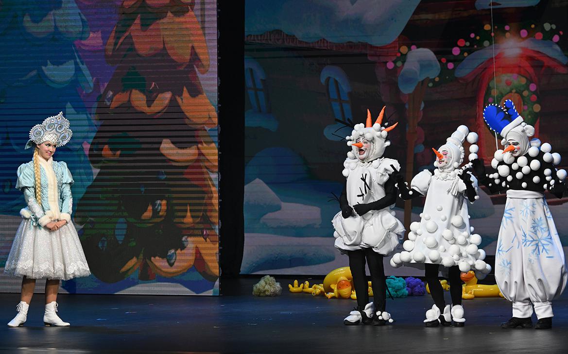 Билеты на новогодние шоу подорожали из-за «праздничного масштаба»