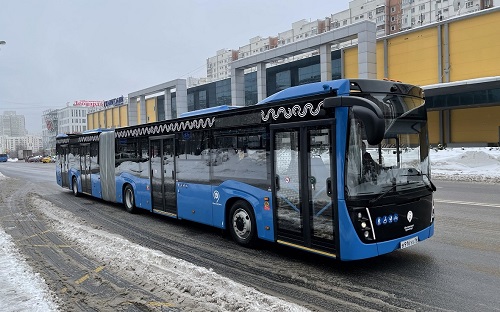 В Омске готовы потратить ₽822 млн на покупку 24 автобусов-«гармошек»