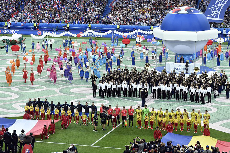 Церемония открытия чемпионата Европы по футболу на стадионе &laquo;Стад де Франс&raquo;