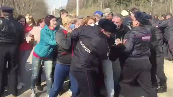 Мэр Волоколамска сообщил о стихийном митинге против полигона «Ядрово»