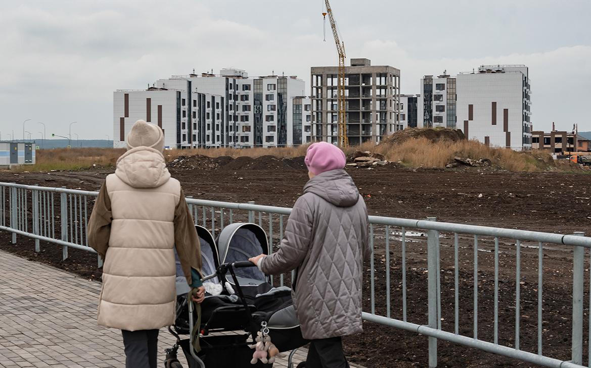 Половина выдач от всего объема пришлась на семейную ипотеку