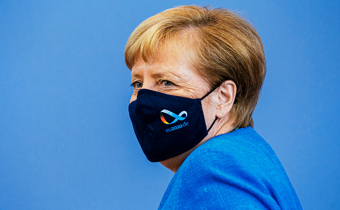 Меркель заявила об отсутствии планов менять политику в отношении России