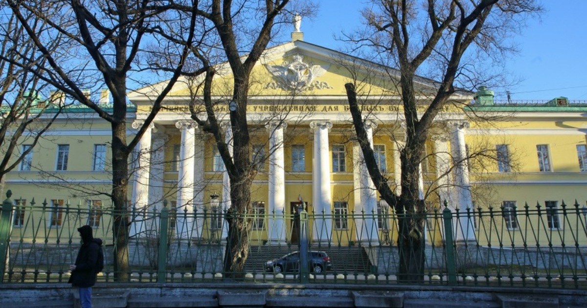 Мариинская больница санкт петербург отделение. Мариинская больница Санкт-Петербург. Литейный 56 Мариинская больница. Больница на Литейном проспекте Санкт-Петербург. Музей Мариинской больницы СПБ Литейный.