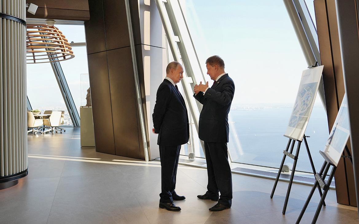Миллер показал Путину проект задуманного Петром I обелиска