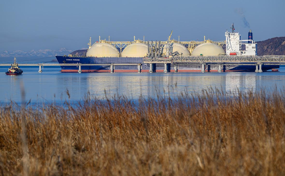 США продлили разрешение на поставки нефти России с