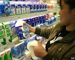 В Китае вновь найдены "меламиновые" молочные смеси
