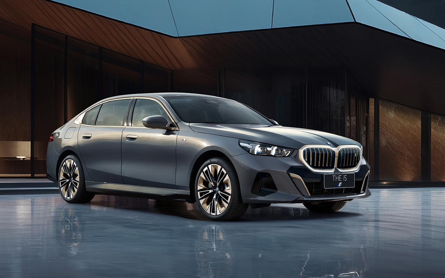 BMW i5