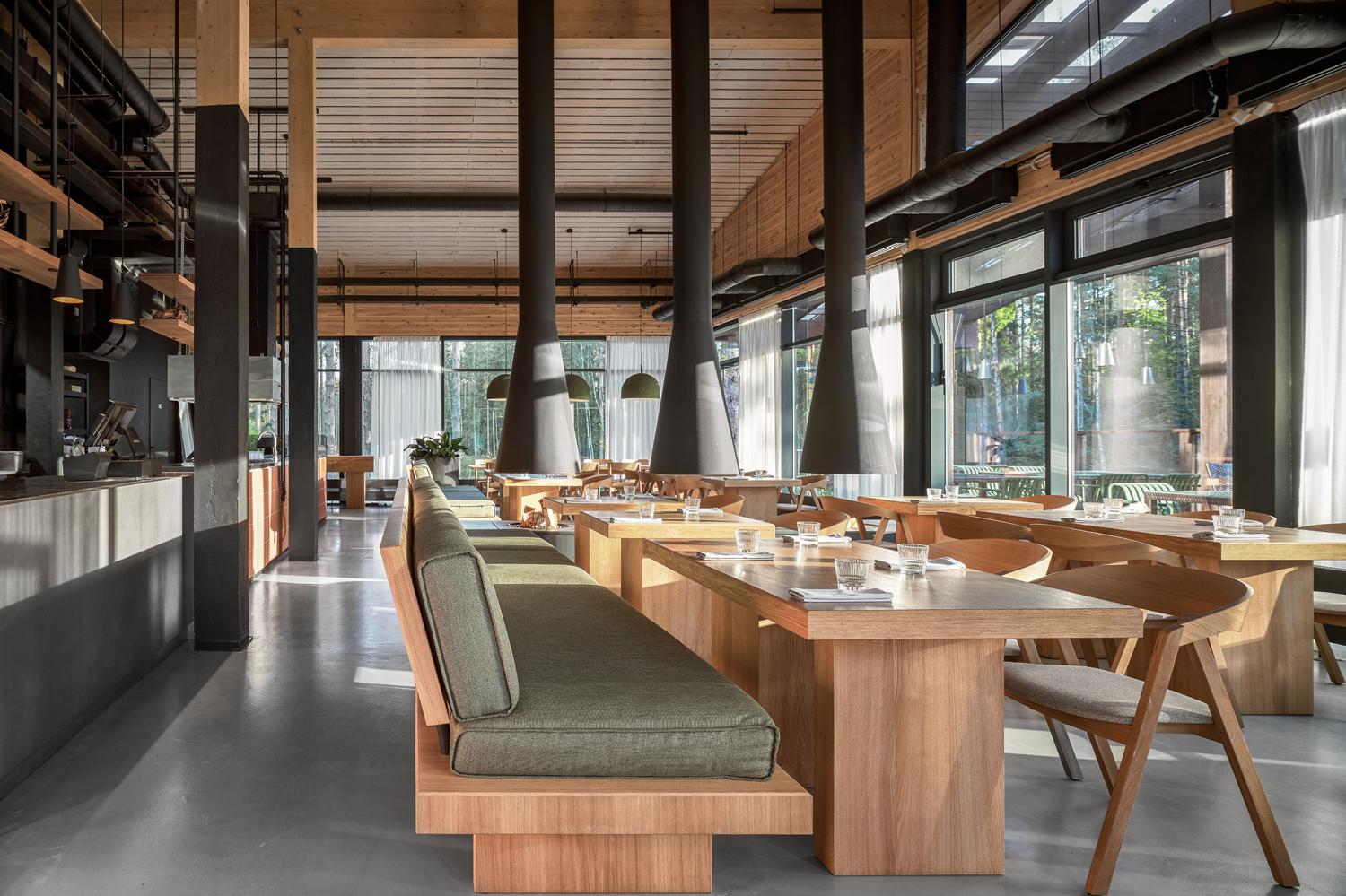 Интерьер ресторана Forest Hills