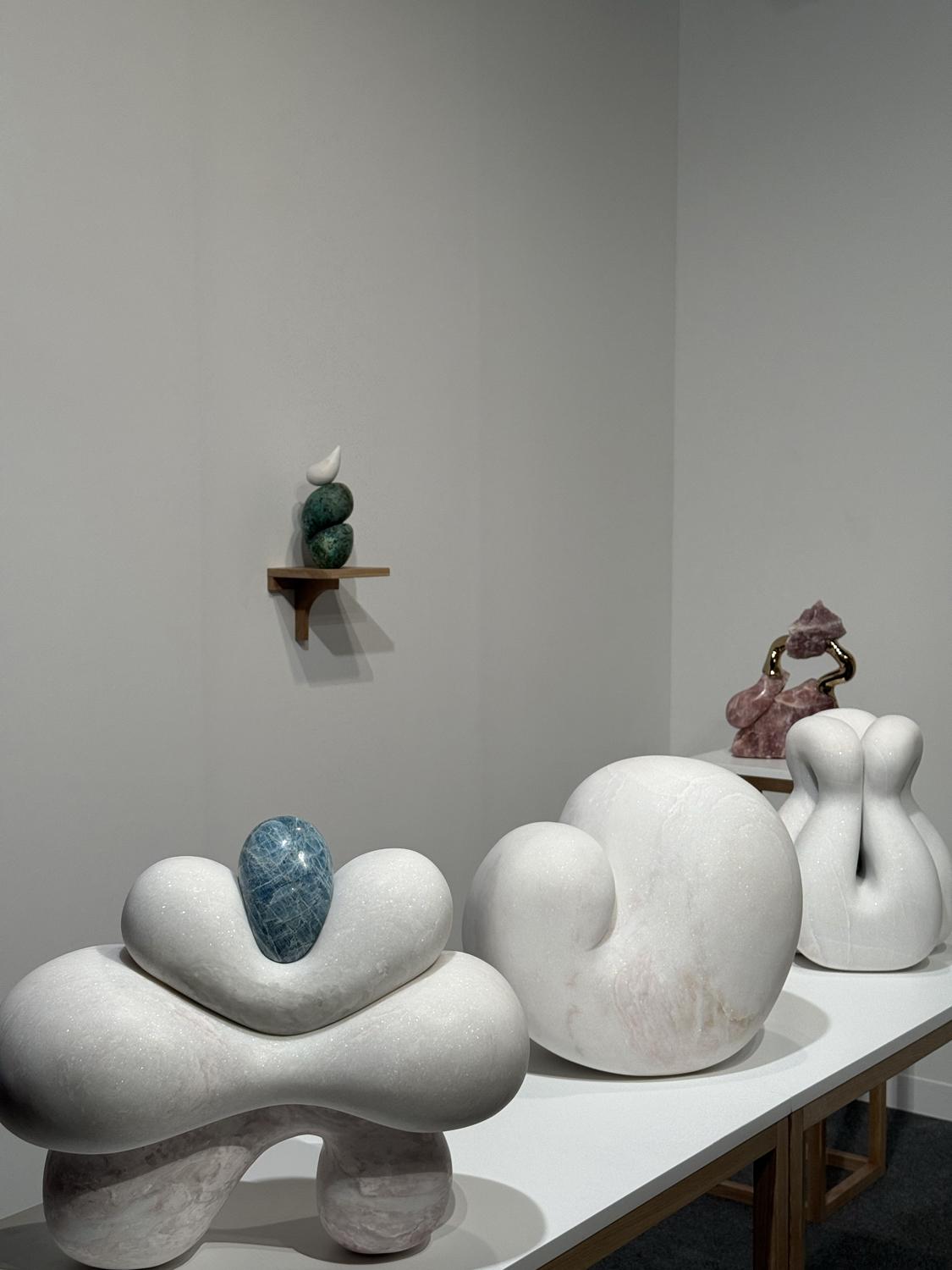 Экпозиция арт-ярмарки Abu Dhabi Art