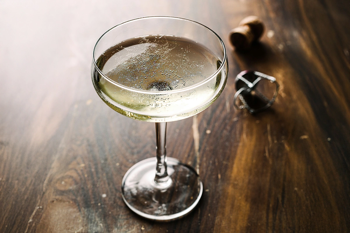 Шампанское и другие пузыри: как выбрать игристое на Новый год