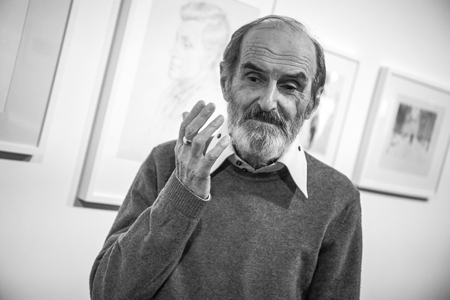 Эрик Булатов&nbsp;&mdash; классик советского и российского концептуализма. Его картины-конструкции, сочетающие пейзажи с плакатными или текстовыми вставками (&laquo;Слава КПСС&raquo;, &laquo;Не прислоняться&raquo;, &laquo;Тучи растут&raquo;, &laquo;Свобода есть&raquo;), сделали его одним из самых узнаваемых отечественных художников. Он также был самым дорогим ныне живущим российским художником&nbsp;&mdash; в 2008 году его картина &laquo;Слава КПСС&raquo; (1975 год) была продана за $2,1 млн.

С 1989 года Булатов жил за границей, но охотно делал проекты и в России. Булатов скончался 9 ноября 2025 года в Париже. Ему было 92 года.

Читать больше