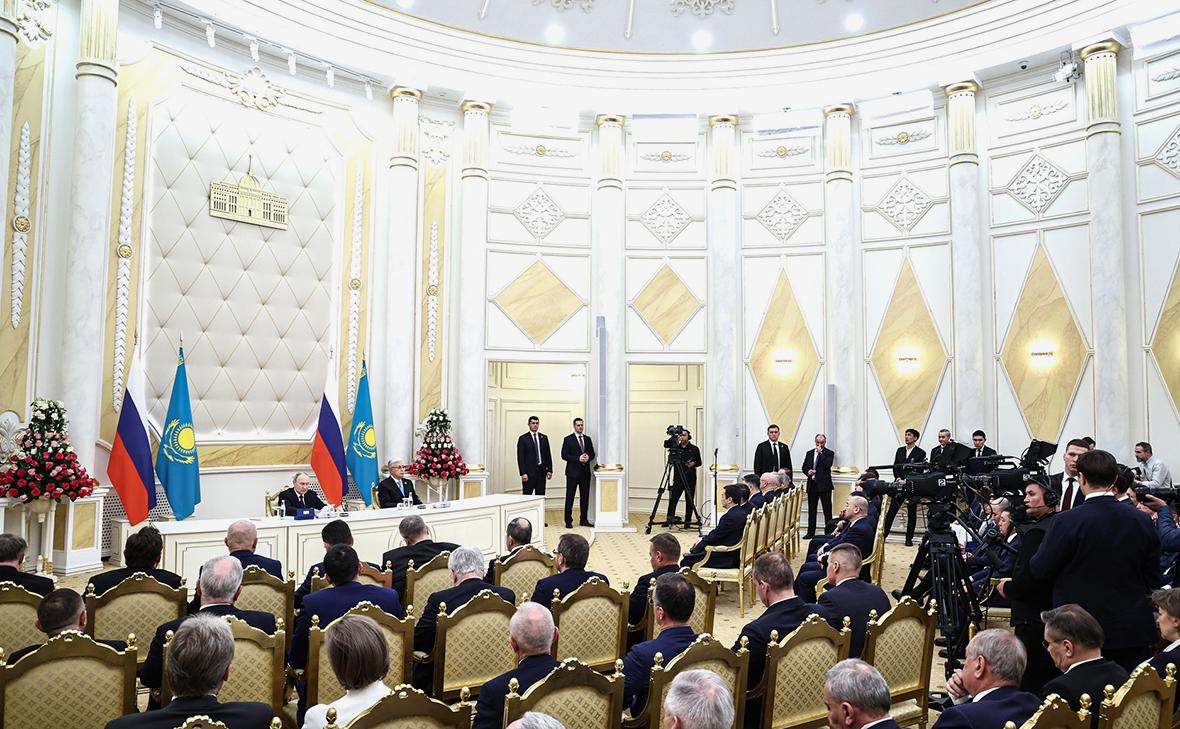 Чего ждут от второго государственного визита Владимира Путина в Казахстан