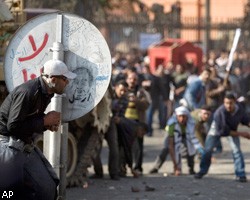 В Каире идут бои между сторонниками и противниками Х.Мубарака