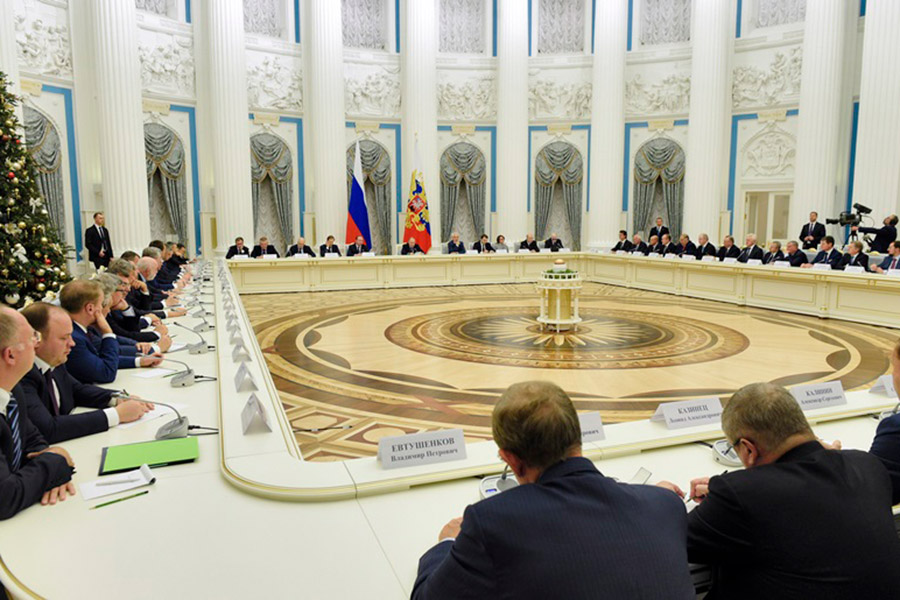 Встреча президента России Владимира Путина с представителями деловых кругов прошла в Екатерининском зале Большого Кремлевского дворца