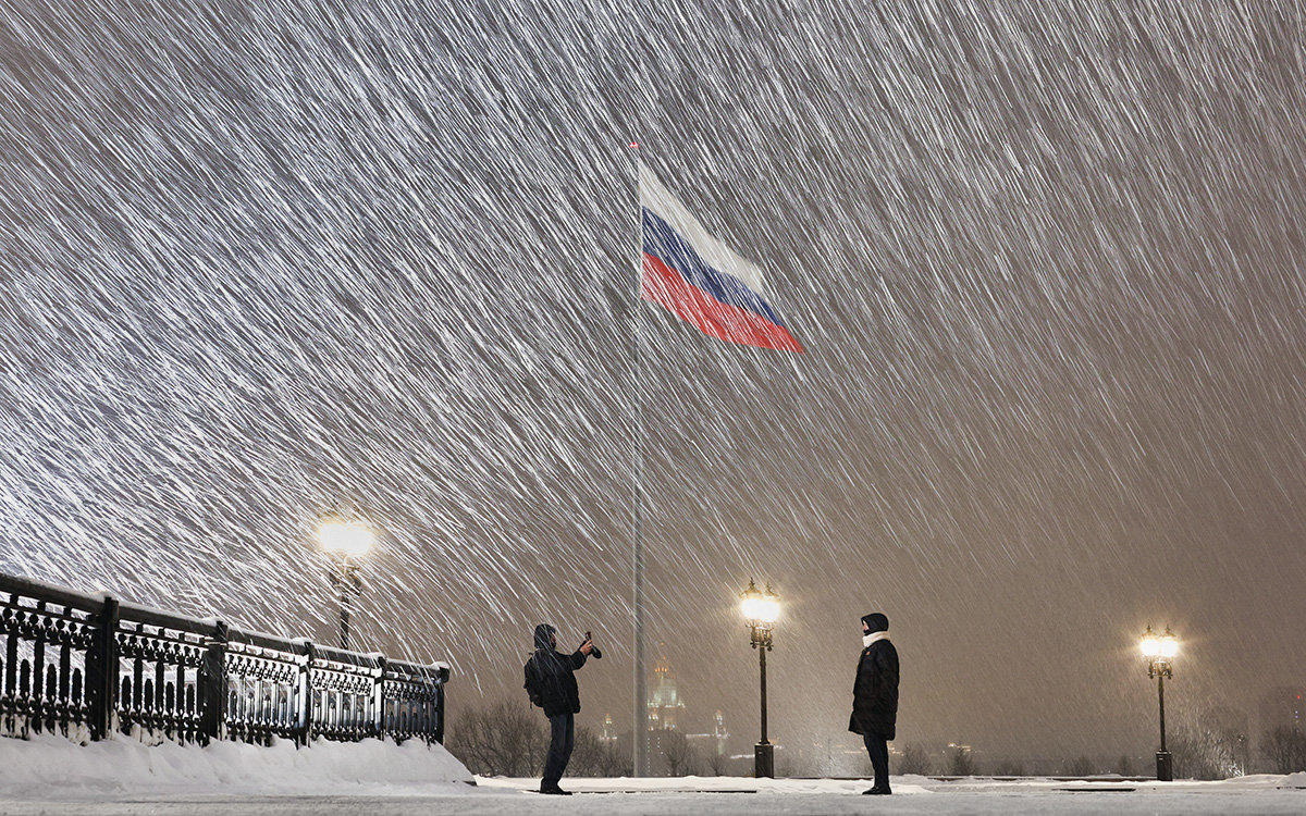 Синоптик предупредил москвичей о снегопаде и метели
