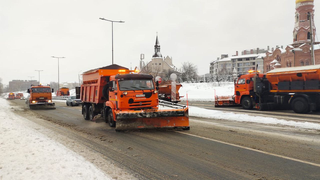 С дорог Нижнего Новгорода вывезли более 15 тысяч кубометров снега