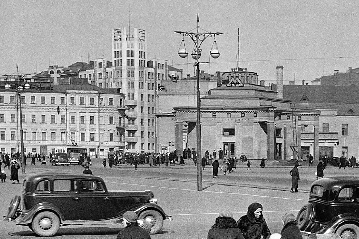 Станция метро «Арбатская» («Арбатская площадь»), 1939 год