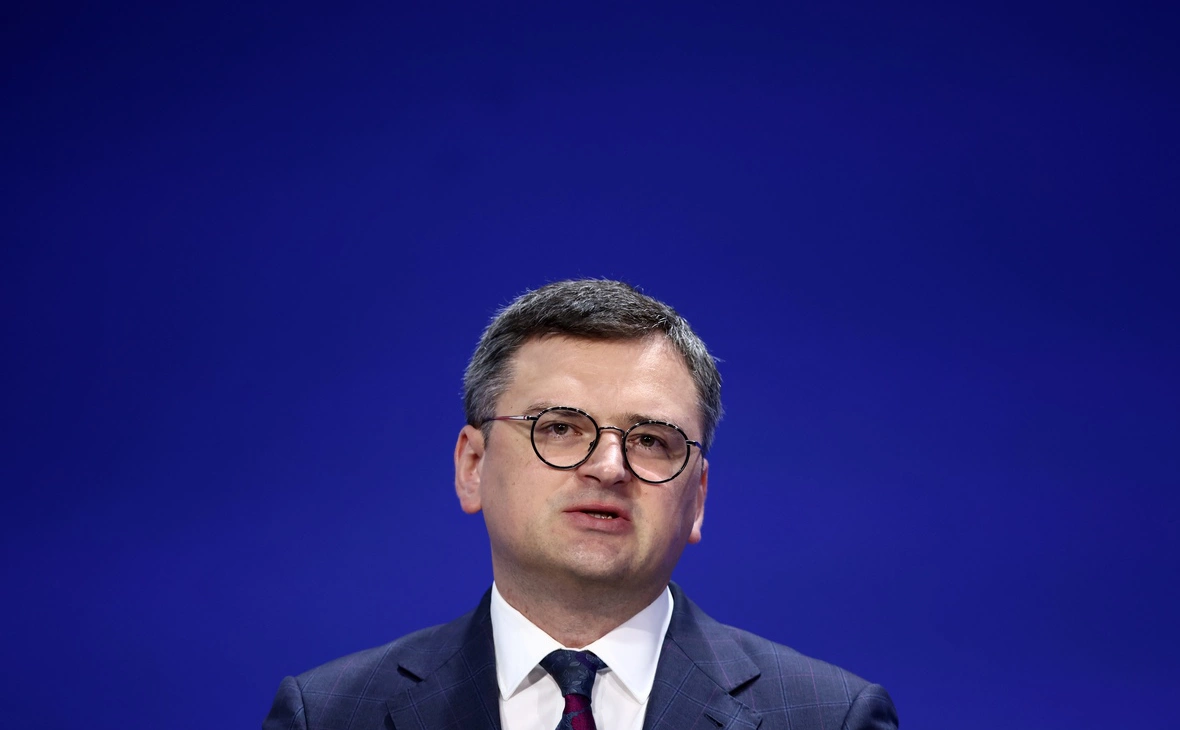 Henry Nicholls / Getty Images