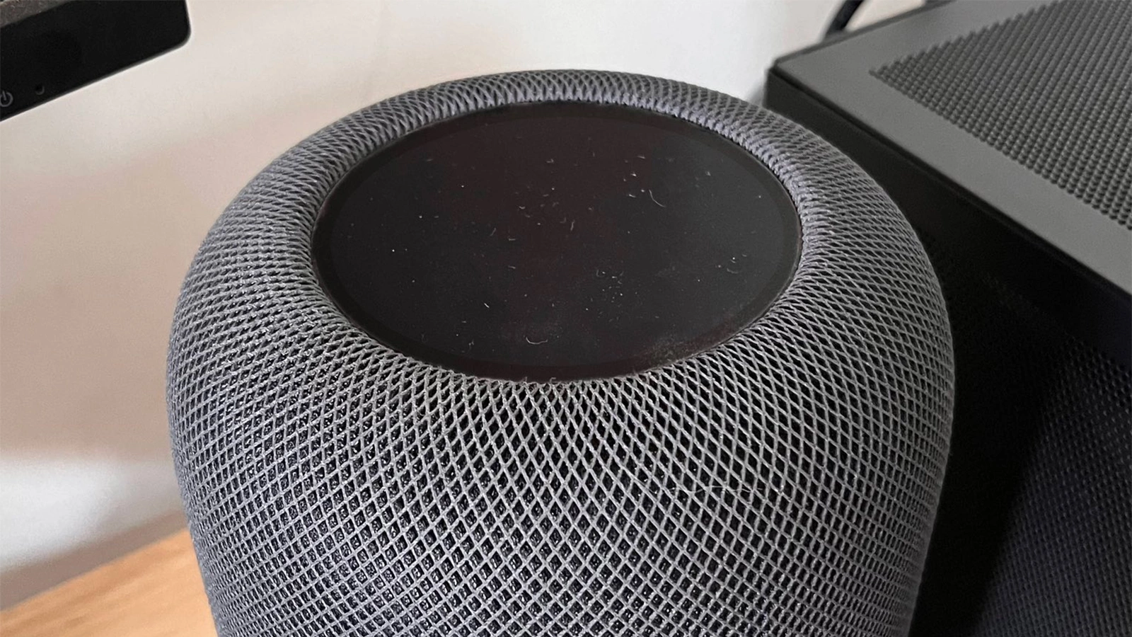 Apple разработает новую «умную» колонку HomePod с изогнутым дисплеем | РБК  Life