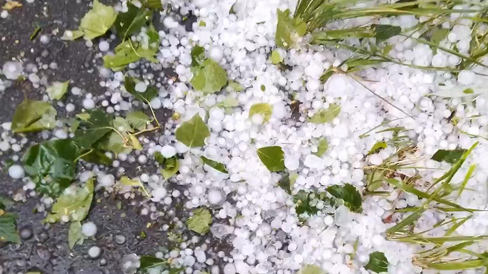 В Казани выпал град. Видео