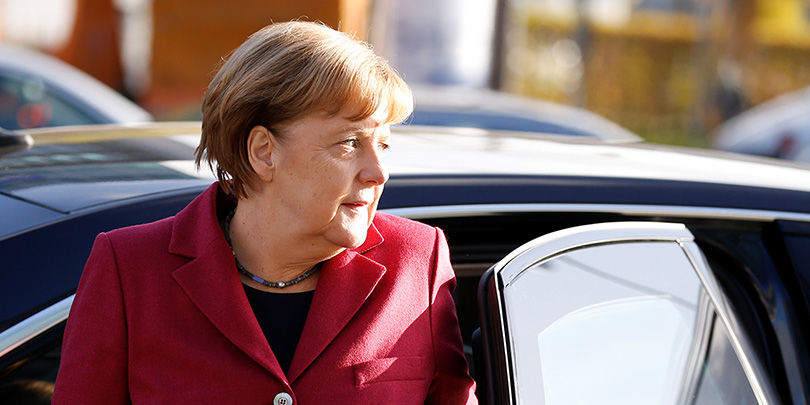 Меркель предложила начать переговоры о коалиции с социал-демократами