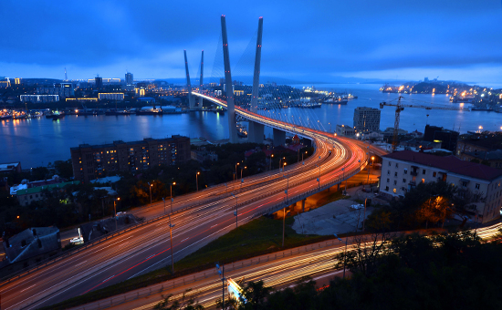Мост через бухту Золотой Рог во Владивостоке.