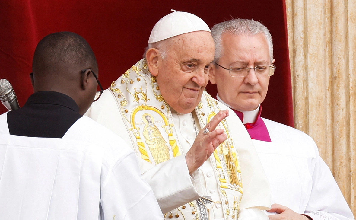Remo Casilli / File Photo / Reuters
