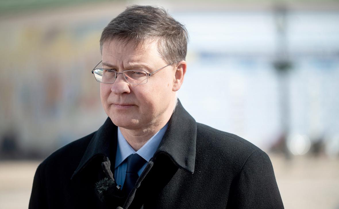 Валдис Домбровскис