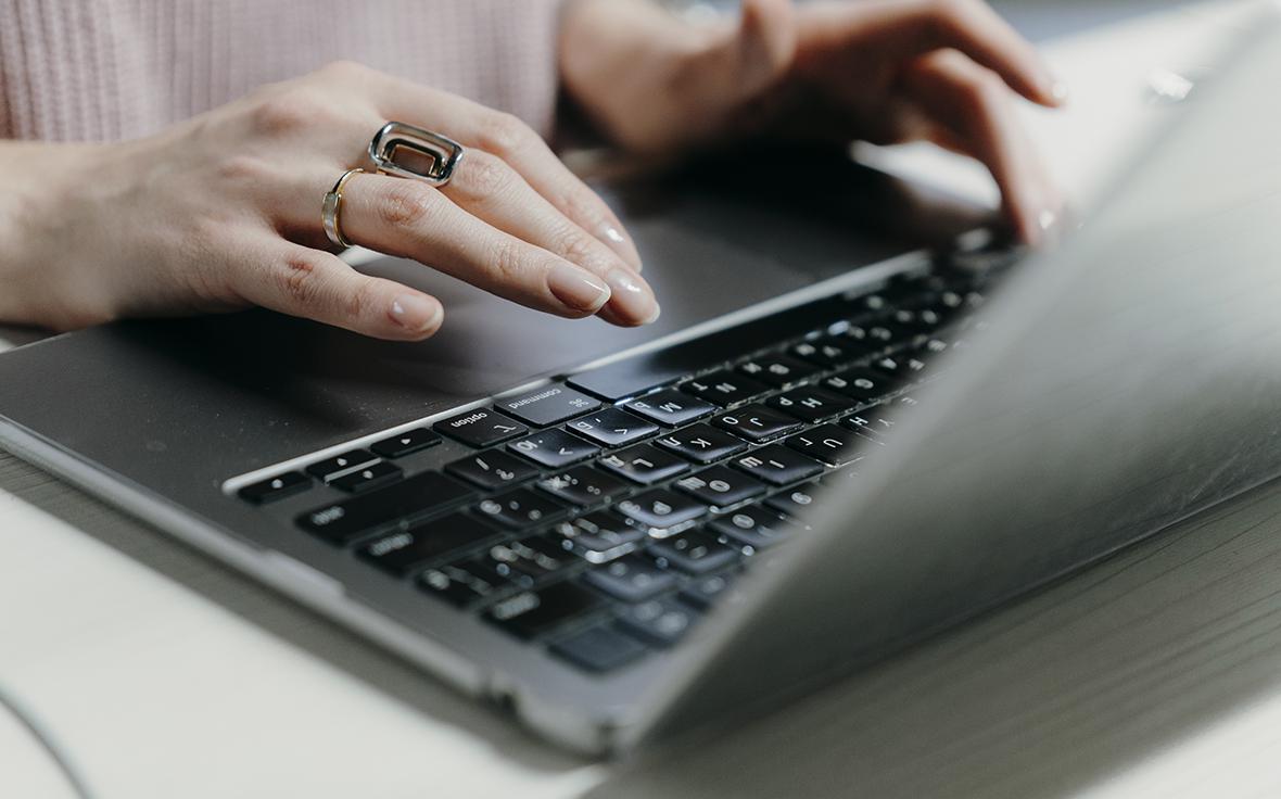 Провайдер объяснил лишение домена сайта издания Republic