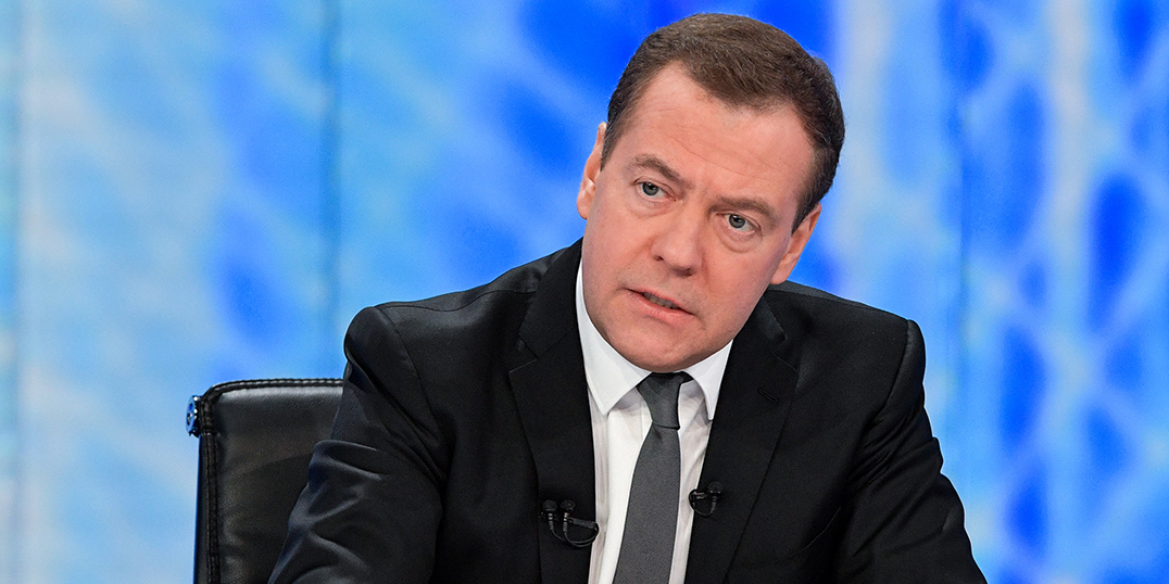 Медведев посоветовал Минску ценить поддержку со стороны Москвы