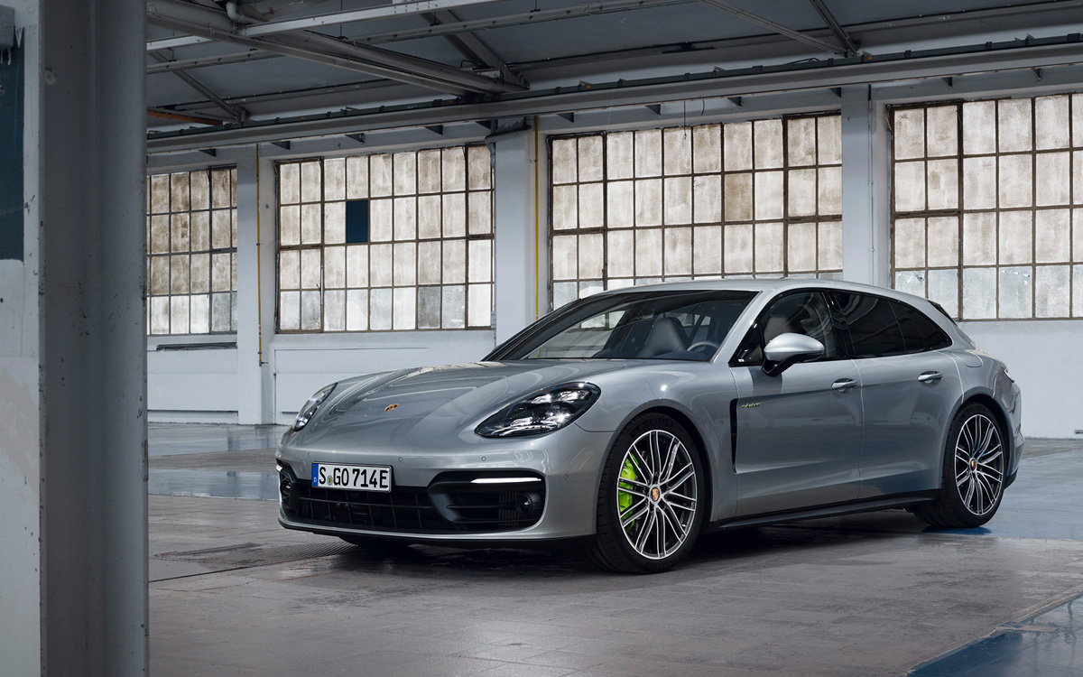 Porsche представила самую мощную Panamera