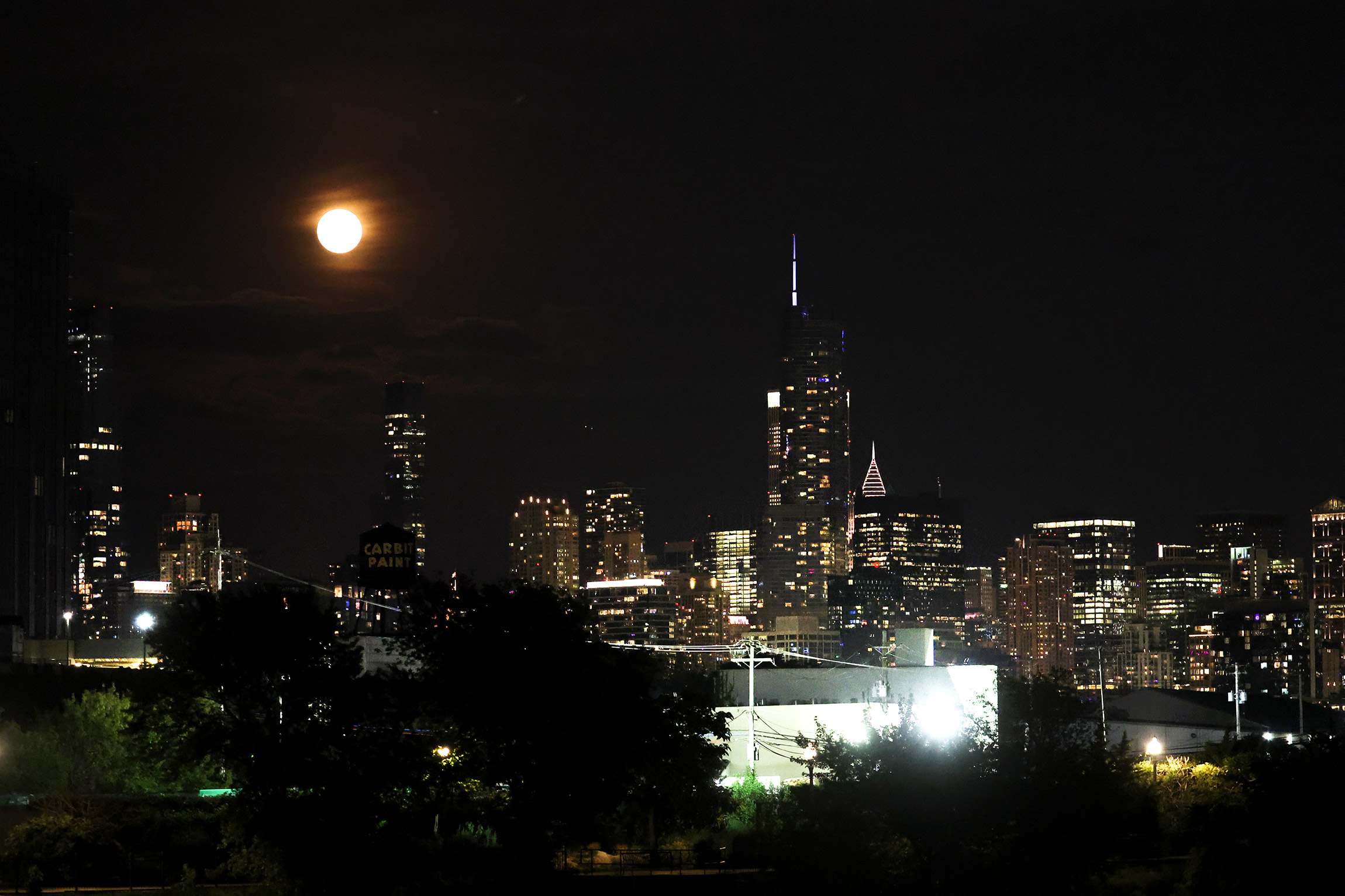 &laquo;Осетровая луна&raquo;&nbsp;в Чикаго, США

