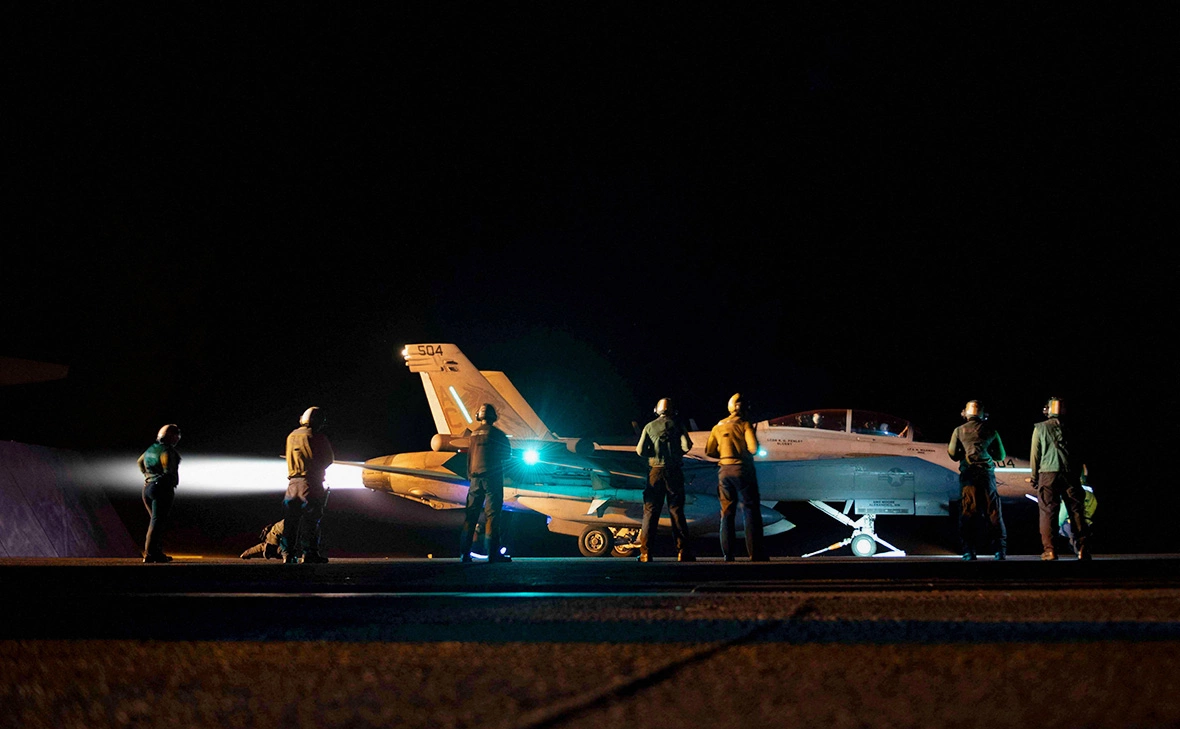 Jorge LeBaron / U.S. Navy / Reuters