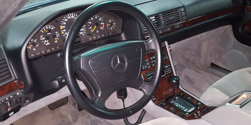 Лимузин Mercedes-Benz Бориса Ельцина выставили на продажу