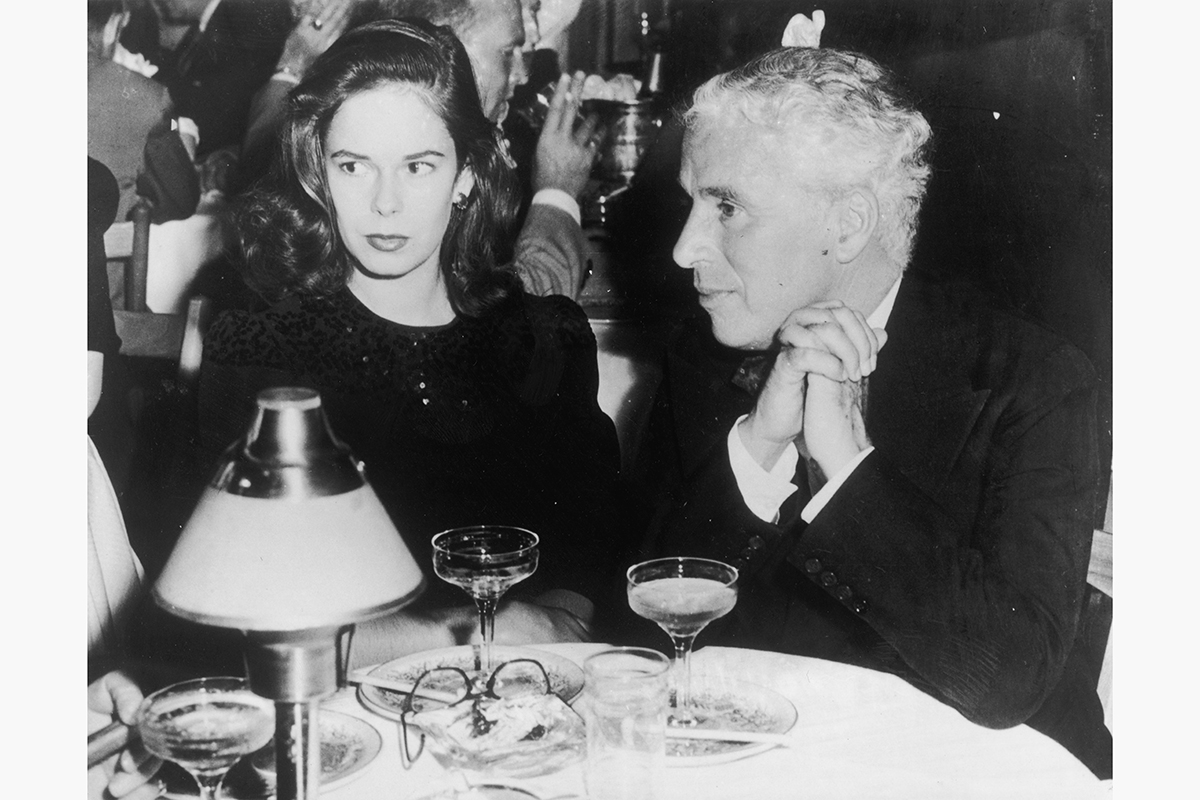 <p>Чарли Чаплин с&nbsp;последней женой Уной &mdash; дочерью известного американского драматурга Юджина О&rsquo;Нила,&nbsp;1943 год</p>