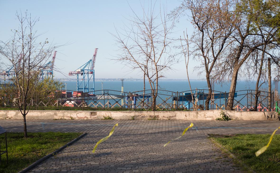 Власти Украины сообщили о повреждениях в порту Южный под Одессой"/>














