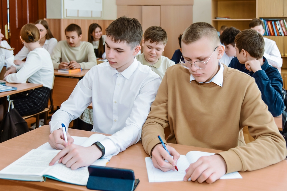 Итоговый индивидуальный проект — это учебная работа, которую ученик выполняет самостоятельно