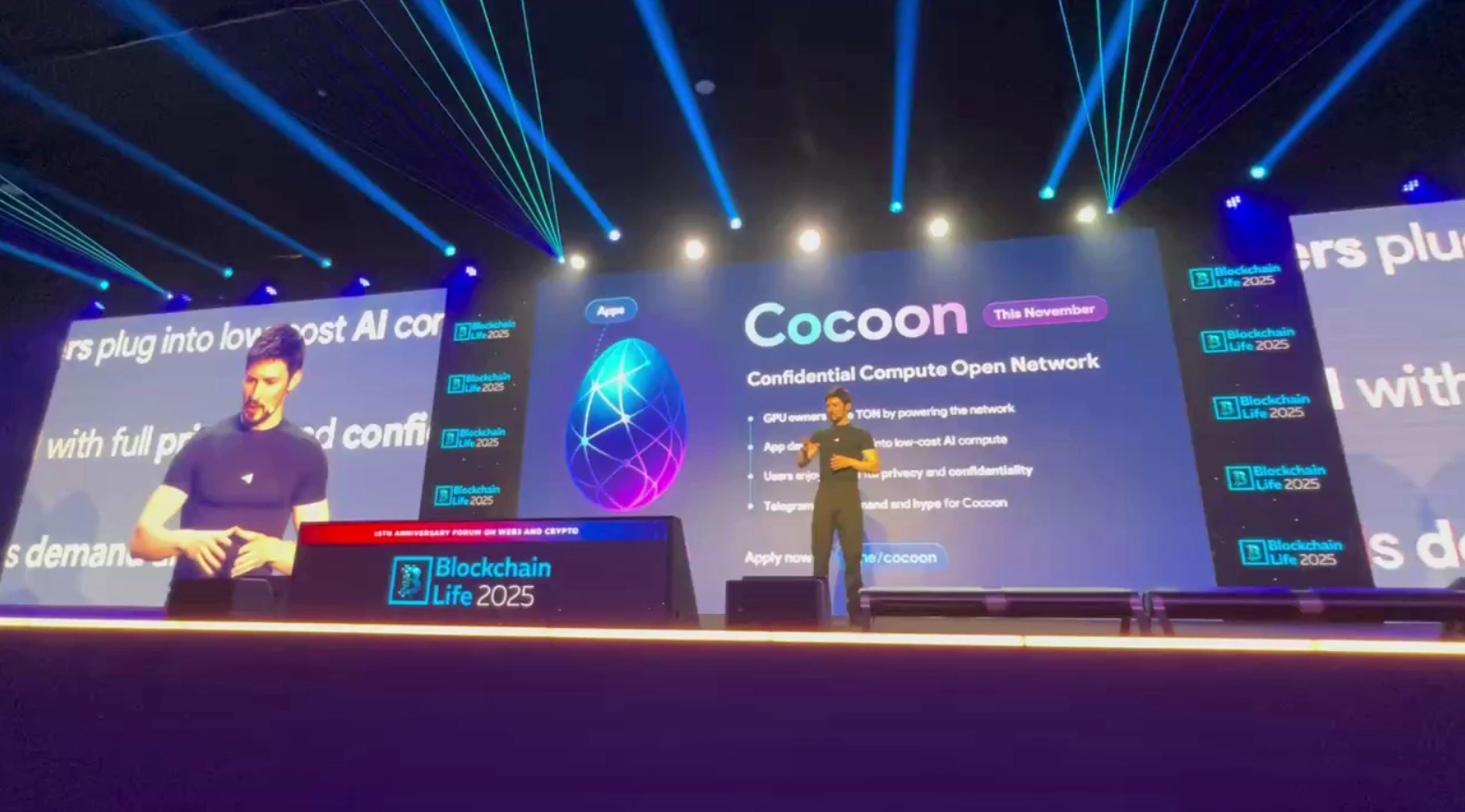 Дуров анонсировал запуск новой сети Cocoon на форуме Blockchain Life 2025