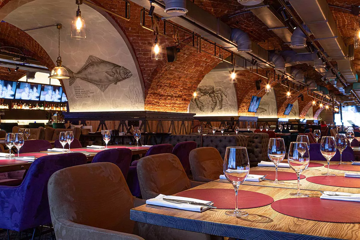 Для ужина в центре Москвы лучше всего подходят «Рыба Мечты», Wine & Crab, Peshi и «Сахалин»