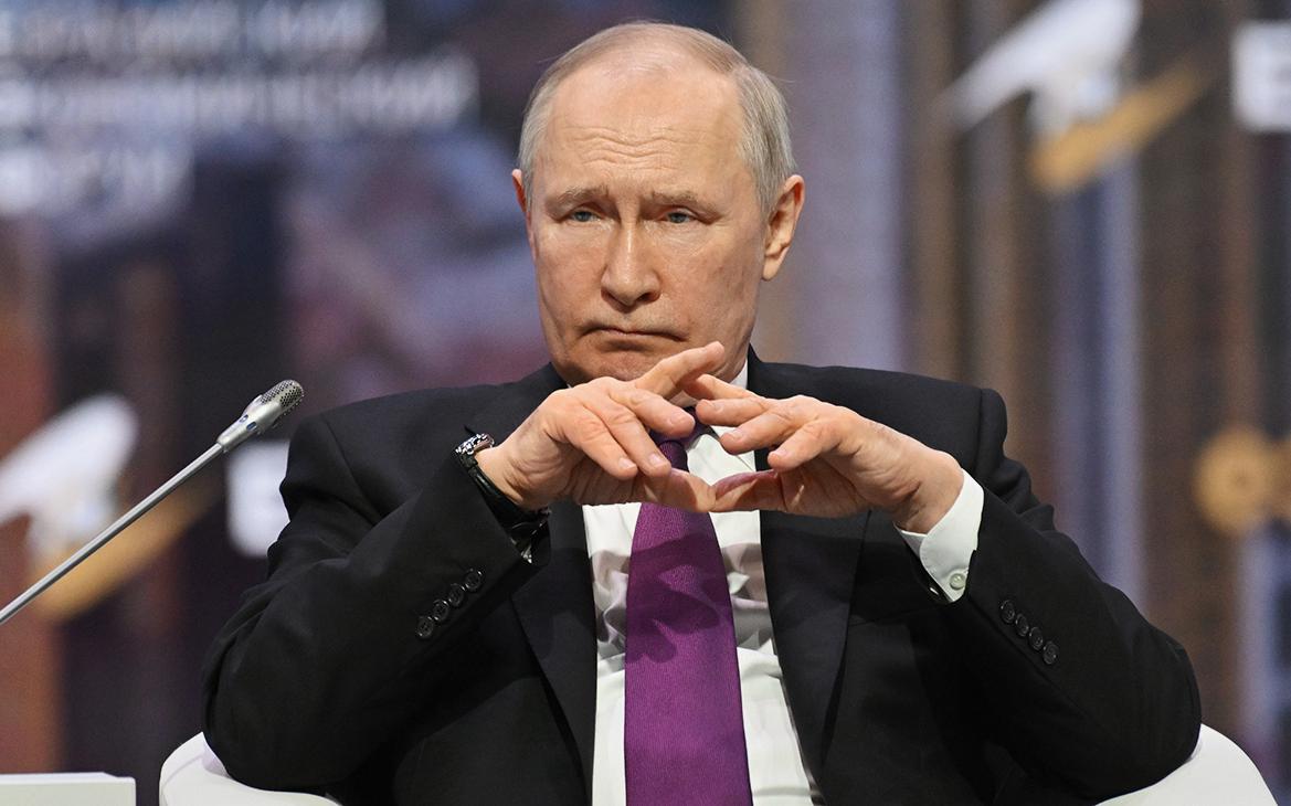 Путин заявил, что сторонники однополярности «стреляют себе в ногу»
