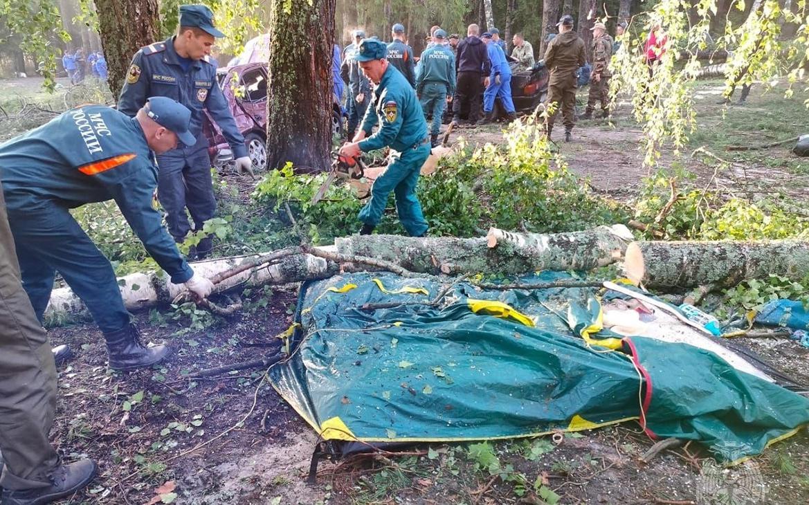 В Поволжье жертвами урагана стали десять человек — РБК