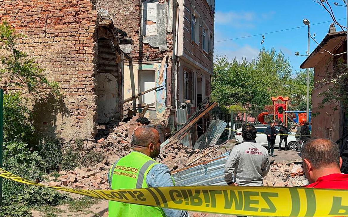 Власти Турции начали оценку ущерба после землетрясения в Стамбуле