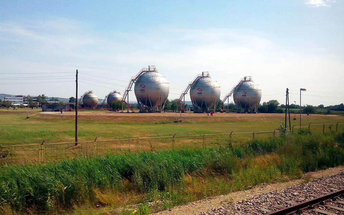 NIS остановила единственный завод в Сербии из-за санкций США