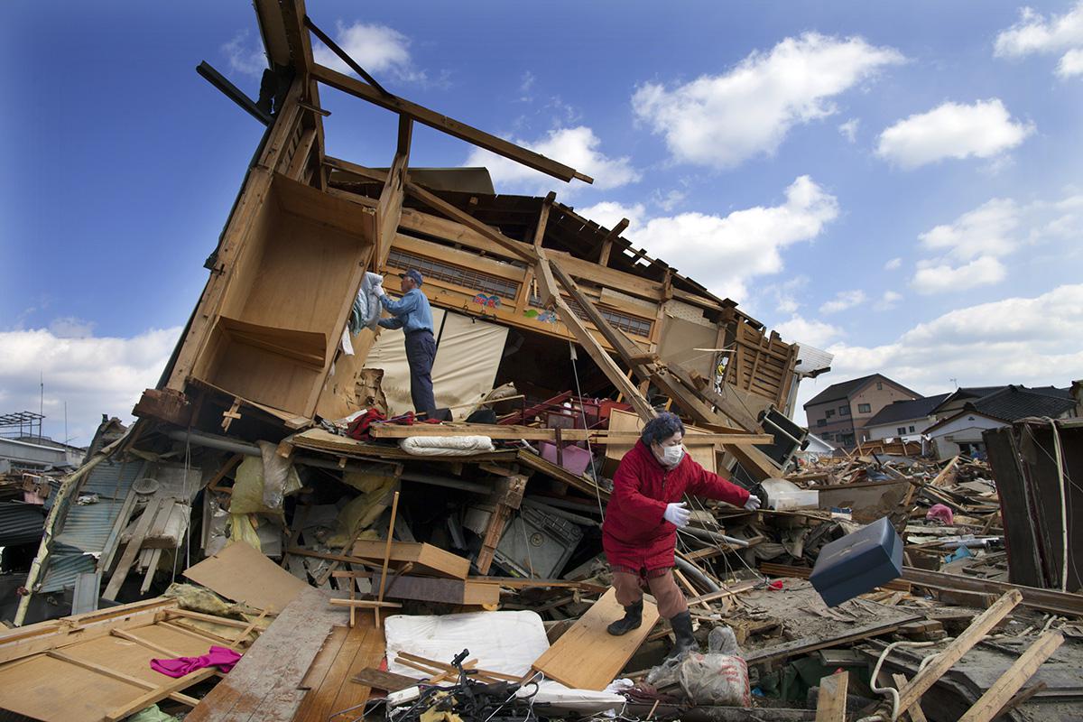 Разрушенный дом, Кесеннум, провинция Мияги, Япония, 14 марта 2011 года