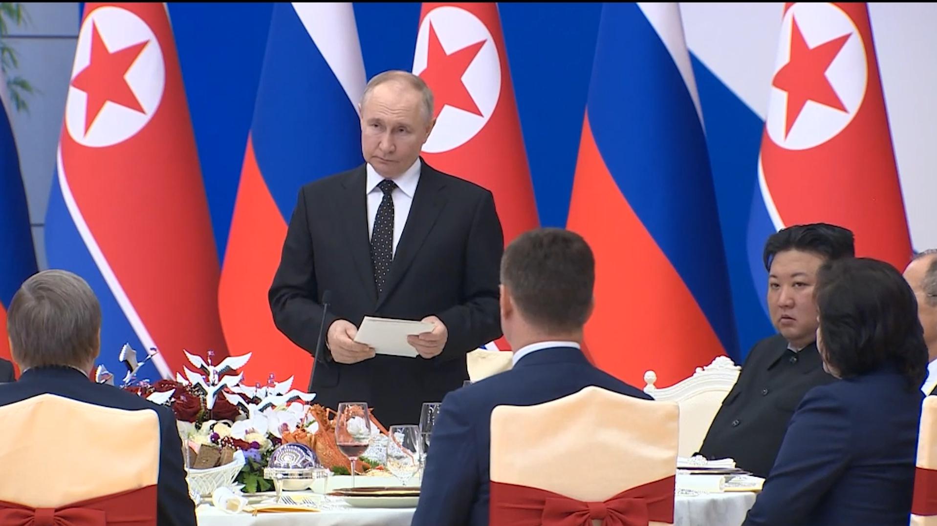 В Пхеньяне прошел прием в честь визита Путина. Видео