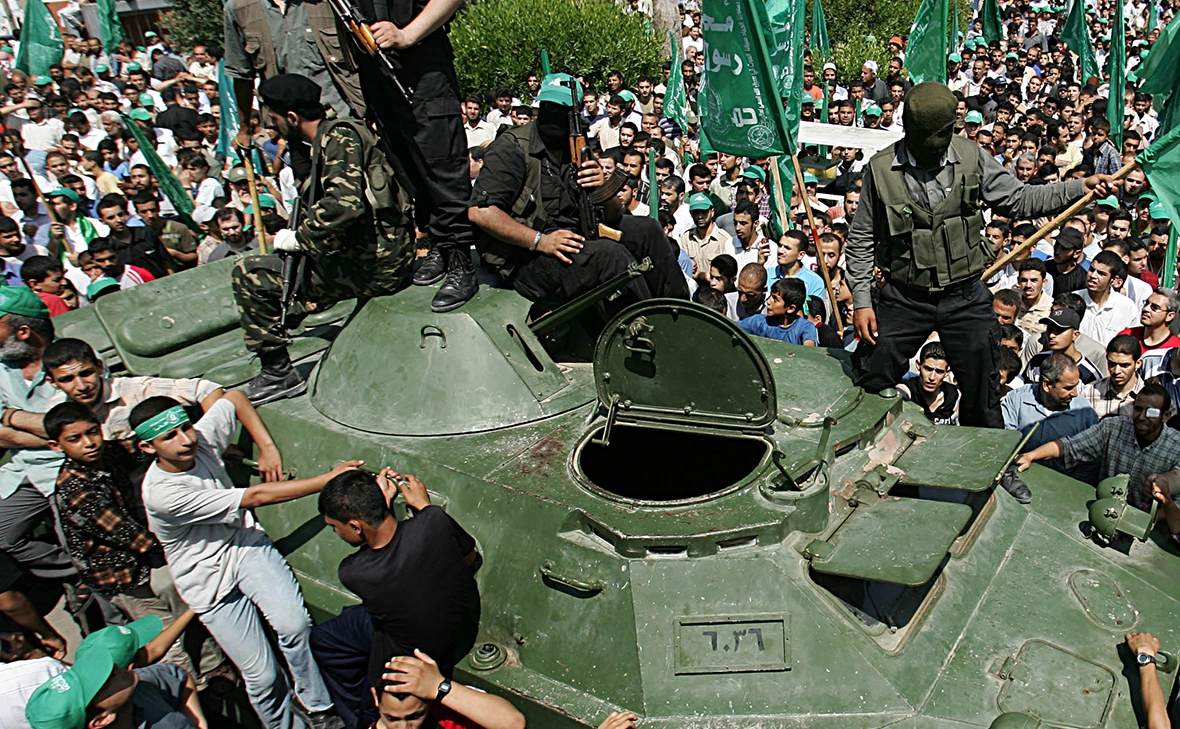 Abid Katib / Getty Images